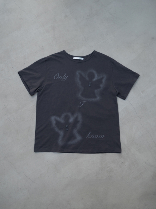 ANGEL BUTTON T (CHARCOAL)