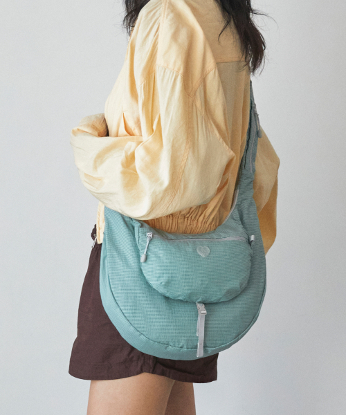 AIRY SLING BAG - MINT