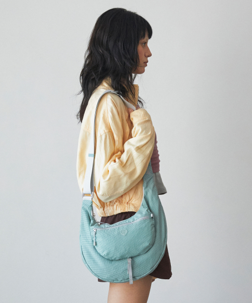 AIRY SLING BAG - MINT