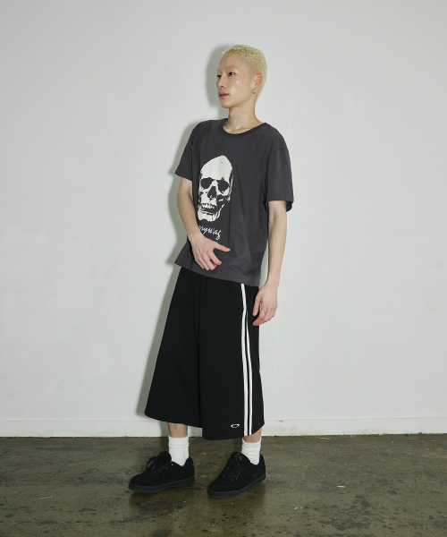 롱 버뮤다 라인 트레이닝 쇼츠[블랙]
