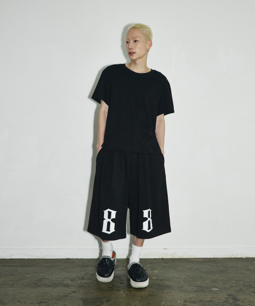더블 에잇 버뮤다 스웨트 쇼츠[블랙]