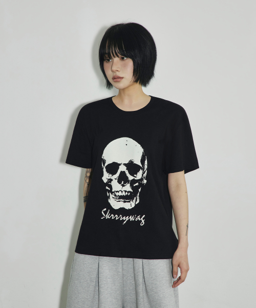 VTG 스컬 크롭 티셔츠[블랙]