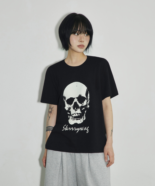 VTG 스컬 크롭 티셔츠[블랙]