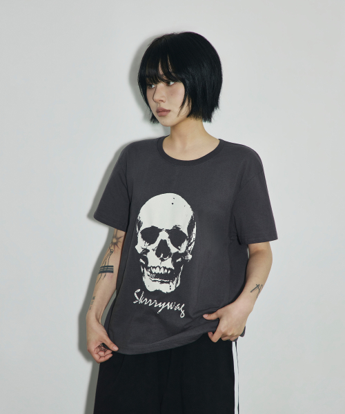 VTG 스컬 크롭 티셔츠[차콜]