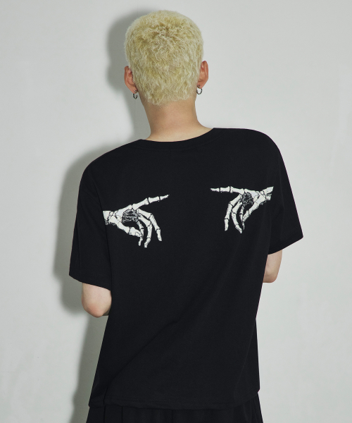 ET BONE FINGER 크롭 티셔츠[블랙]