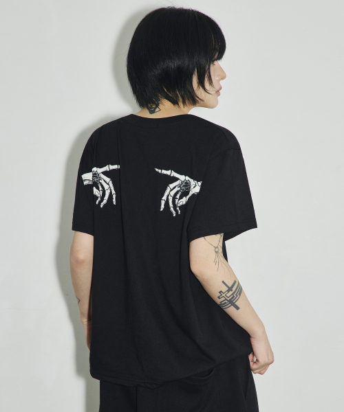 ET BONE FINGER 크롭 티셔츠[블랙]