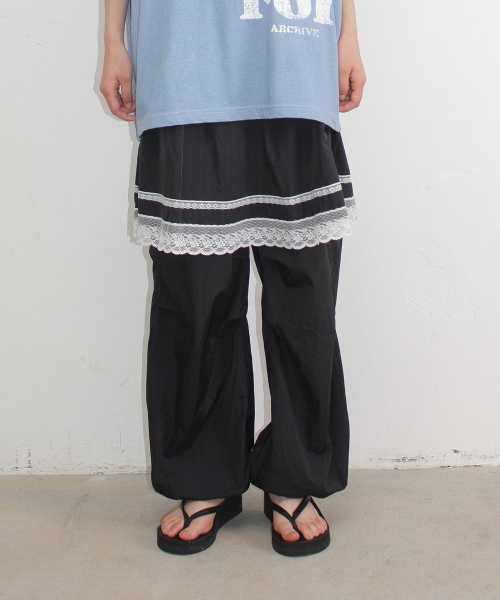 LACE POINT SKIRT LAYERED JOGGER PANTS BLACK