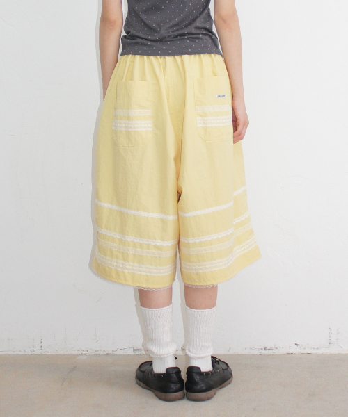 LACE TRIM NYLON BERMUDA PANTS YELLOW