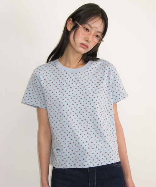 FLORAL MINI LABEL CROP SHORT SLEEVE SOFT BLUE