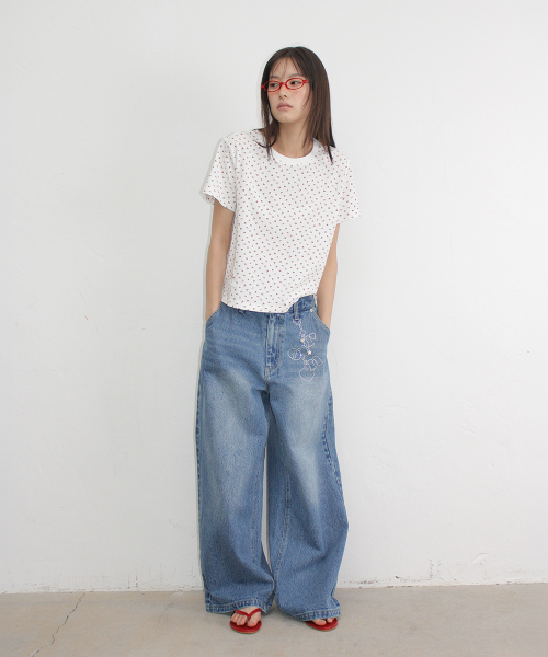 FLORAL MINI LABEL CROP SHORT SLEEVE WHITE