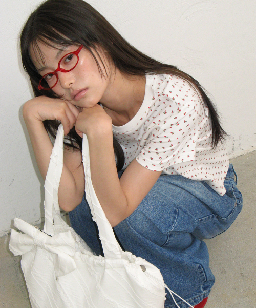 FLORAL MINI LABEL CROP SHORT SLEEVE WHITE
