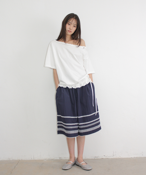 FRILL OFF SHOULDER STRING T SHIRT WHITE