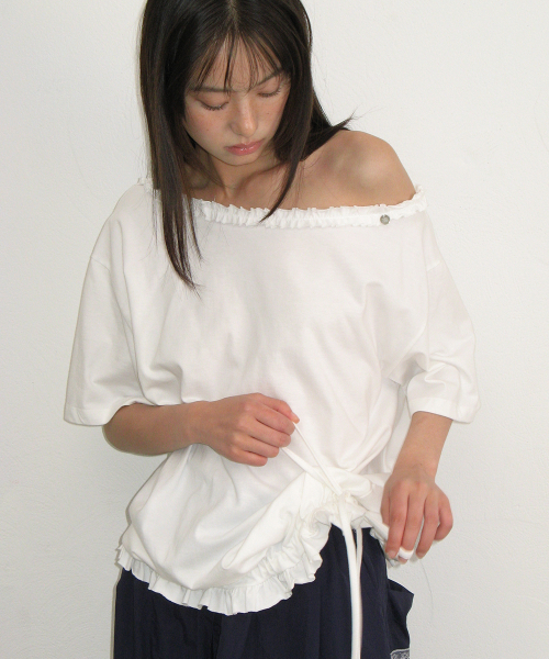 FRILL OFF SHOULDER STRING T SHIRT WHITE