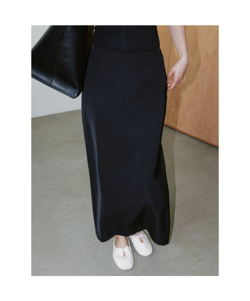 Soft Maxi H Line Skirt Black (TA6727A035)