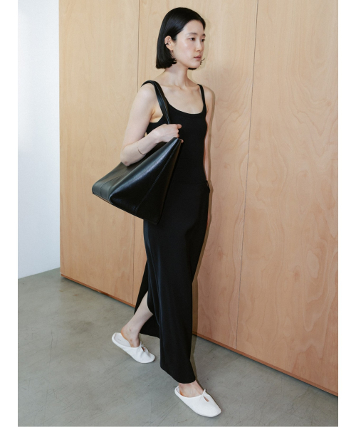 Soft Maxi H Line Skirt Black (TA6727A035)