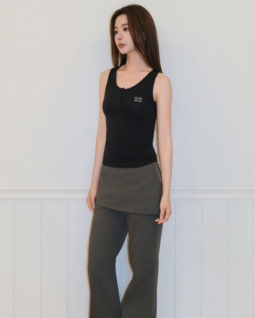 SLIM HENLEY NECK SLEEVELESS [BLACK]
