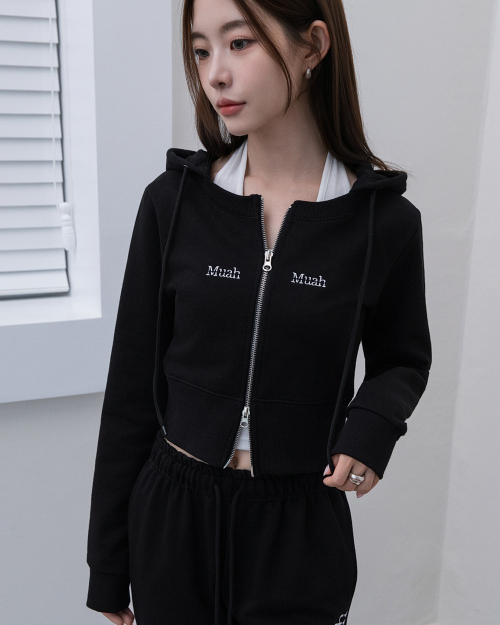 LOGO ROUND CROP HOOD ZIPUP [BLACK]