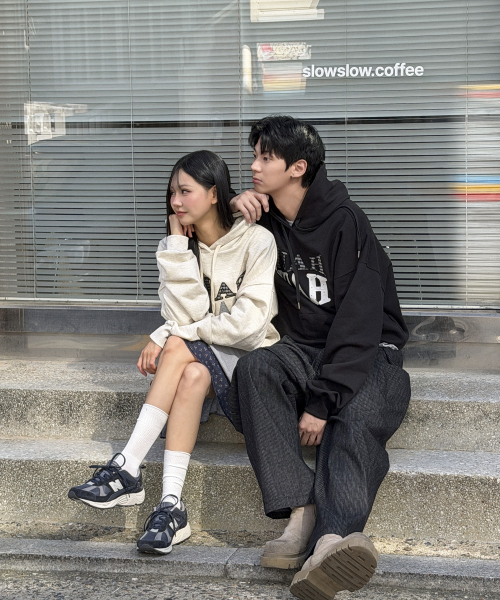 DOT CHECK PATCH LOOSE FIT HOODIE [BLACK]