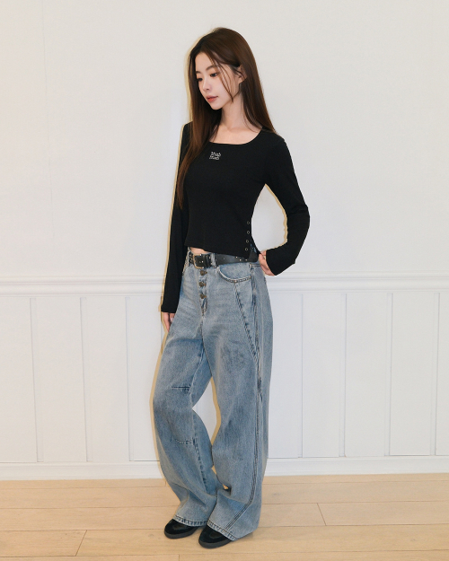 SLIT BUTTON ROUND LONG SLEEVE [BLACK]