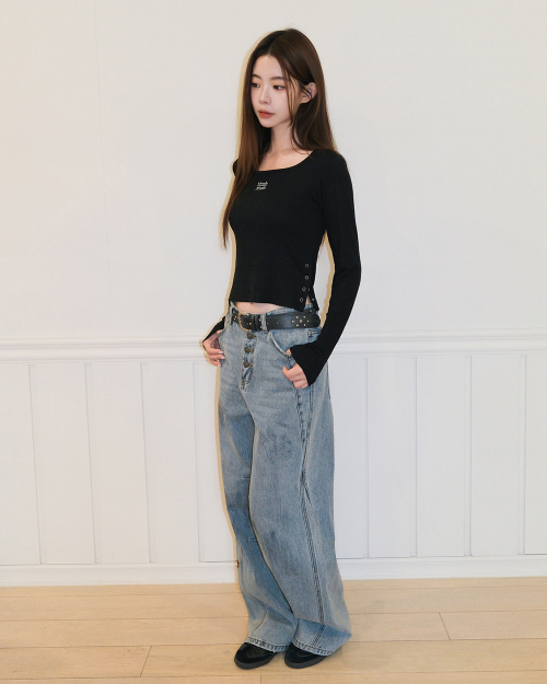 SLIT BUTTON ROUND LONG SLEEVE [BLACK]
