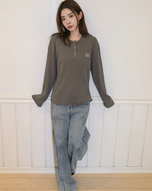 WAFFLE PIGMENT HENLEY NECK LONG SLEEVE [BROWN]