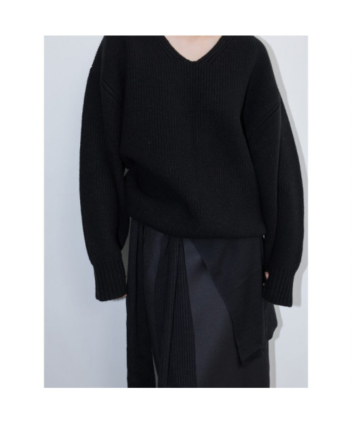 Bulky V Neck Sweater Black (TA5X51A045)