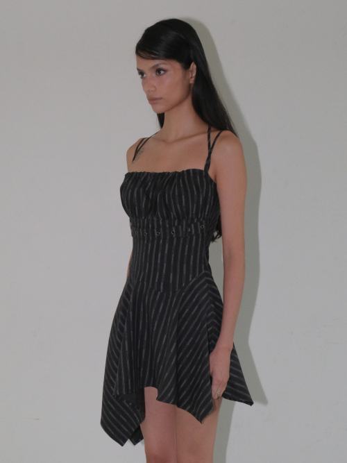 FLARE SLEEVELESS MINI DRESS [BLACK]