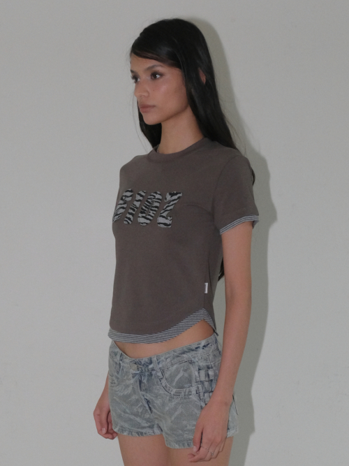 STRIPE LAYERED T-SHIRT [KHAKI]