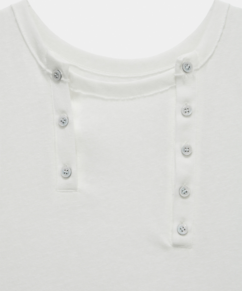Two-Line Button Short Sleeveless (White)