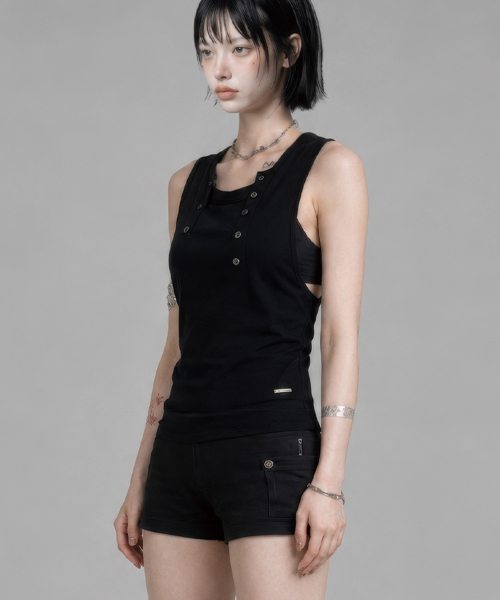 Two-Line Button Short Sleeveless (Black)