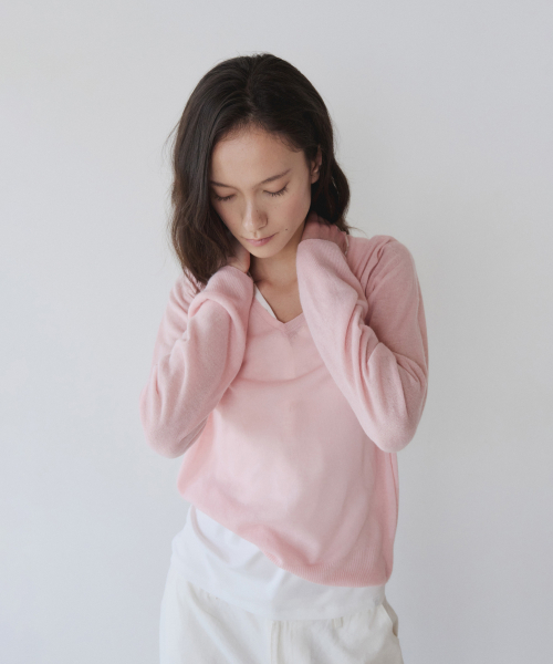 LIGHT LINEN V-NECK SUMMER KNIT, POWDER PINK