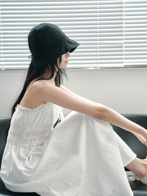 Molly String Bonnet Hat (Black)