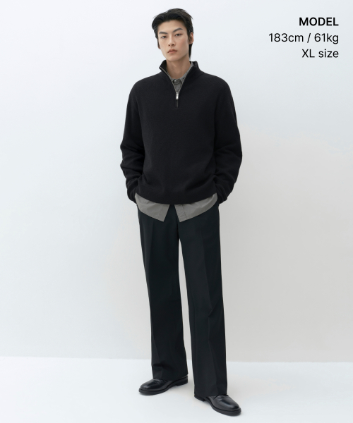 [빅토리아 울] 미니멀 리브드 쿼터 집 스웨터 [블랙]
