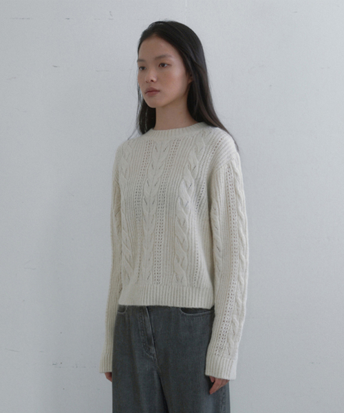 cable pullover (ivory)