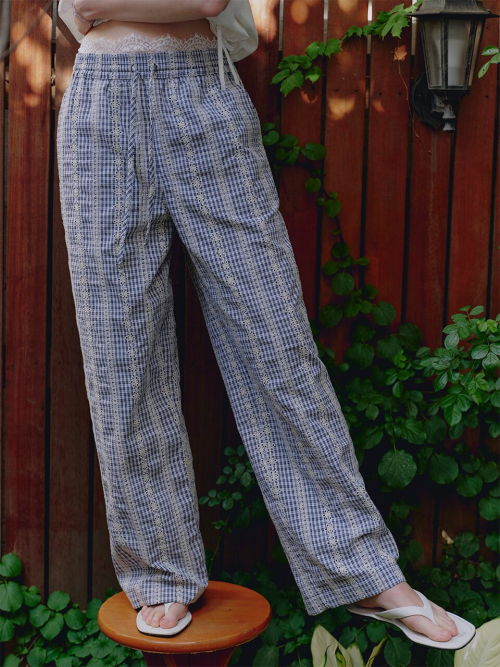 Embroidered Check Casual Pants MU2635PT310M