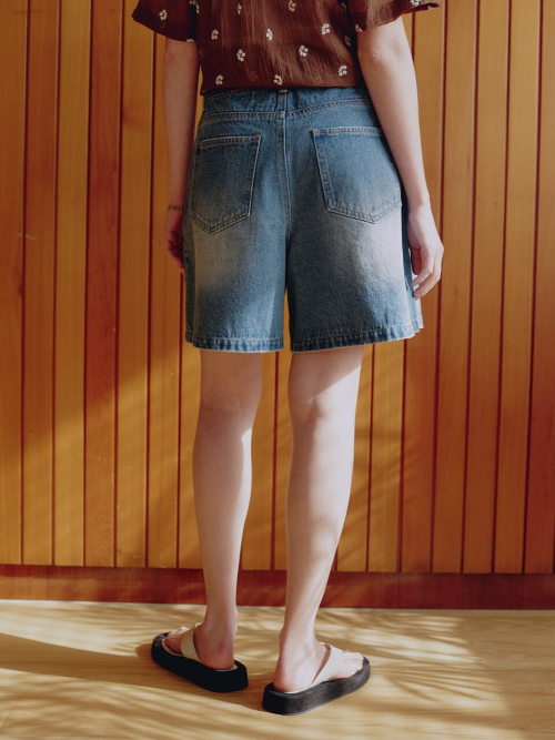 Rivet Embellished Vintage Short Denim Pants MU2635DN304M_INDIGO