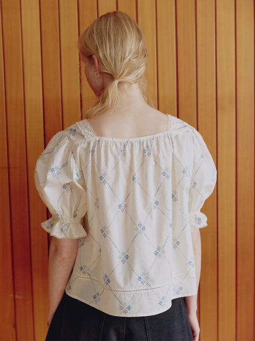 Diamond Crop Blouse MU2635BL316M