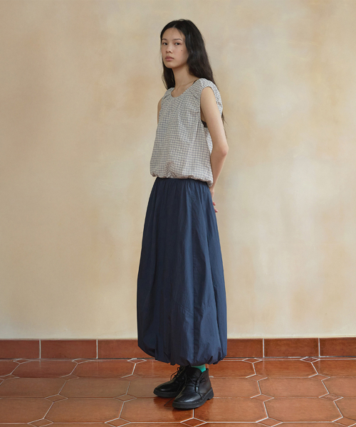 rir volume skirt (navy)