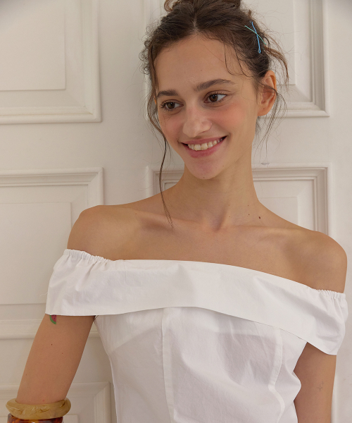 Mellow off-shoulder blouse - Ivory