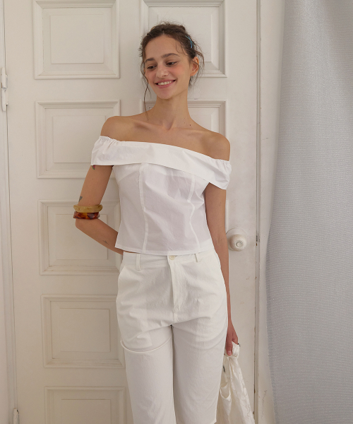 Mellow off-shoulder blouse - Ivory