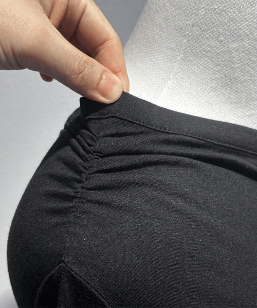 OFFSHOULDER HENLEY LONG SLEEVE [BLACK]