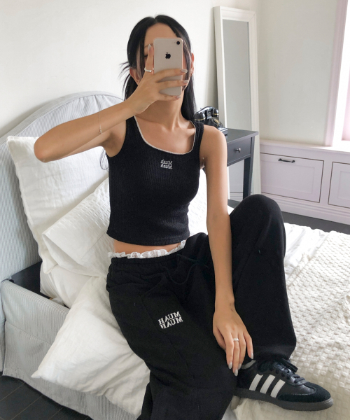 LACE WAIST WIDE BANDING PANTS [BLACK]