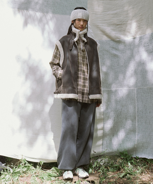hoo vest (brown)