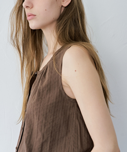 Plin Button Sleeveless Blouse_2color