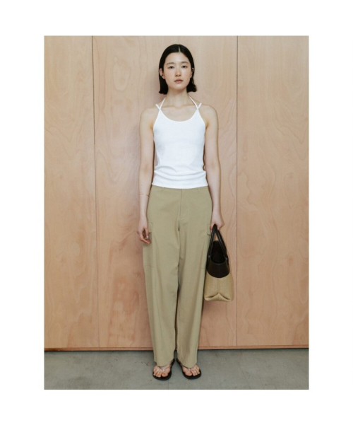 Ava Slveeless Top White (TA6442A071)