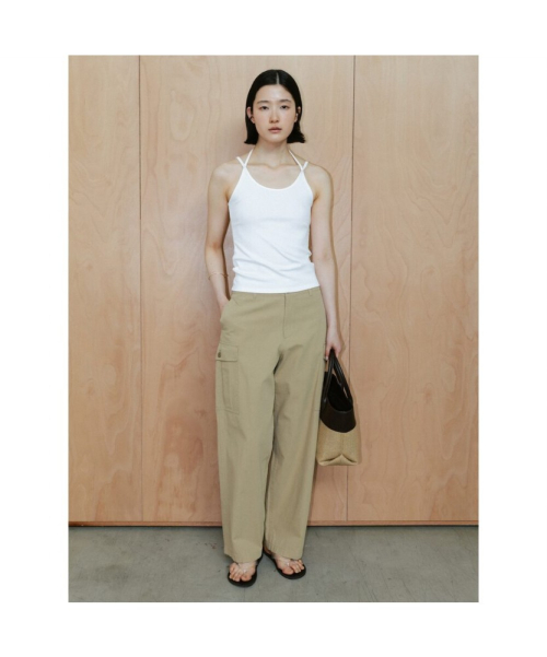 Ava Slveeless Top White (TA6442A071)