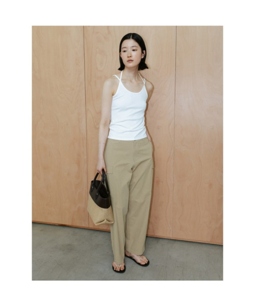 Ava Slveeless Top White (TA6442A071)