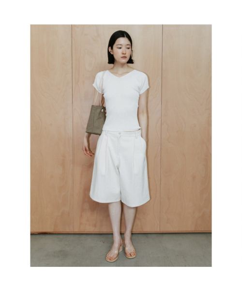 Classic Bermuda Pants Ivory (TA6425A020)
