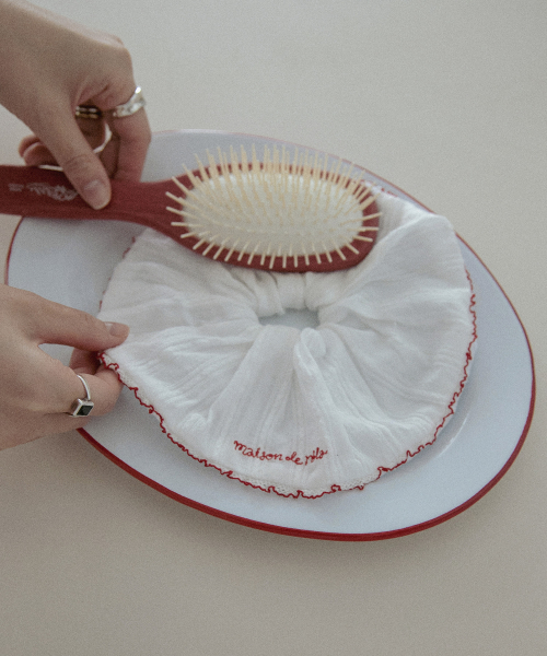 LACE SCRUNCHY OFF WHITE