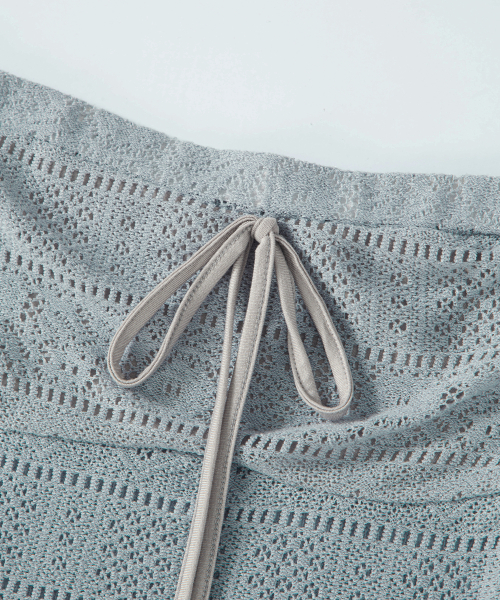 WAVY LACE TOP / LIGHT BLUE